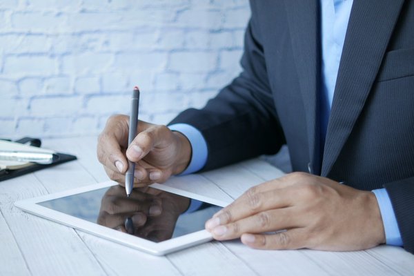 Comment remplir la facture d'une micro-entreprise ?